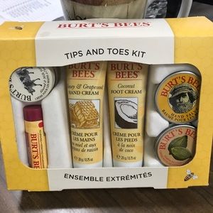 Burt’s Bees Tips and Toes Kit